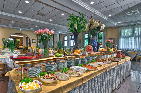 Buffet Petrarca 02 Buffet Petrarca 02